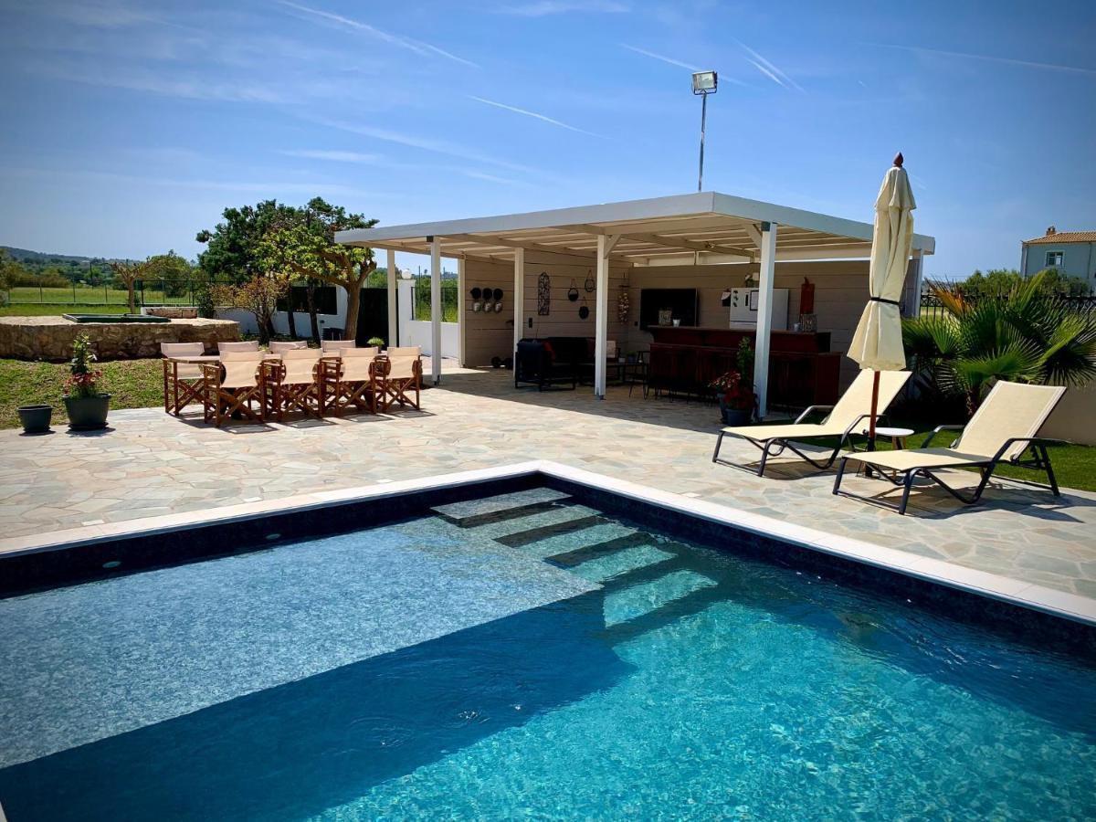 Villa Hylas Luxury Bed & Breakfast Kilada المظهر الخارجي الصورة